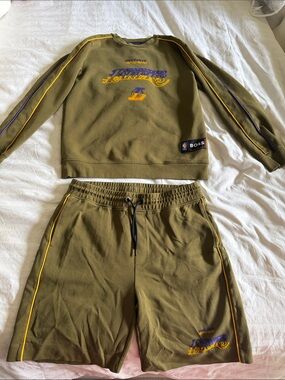 Hugo Boss men’s Olive Green Sweatshirt and Shorts Set Lakers